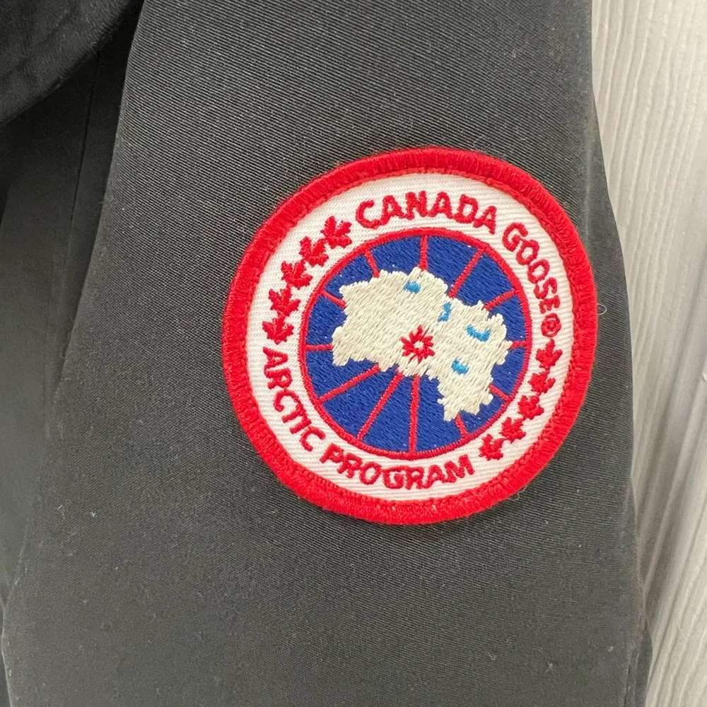 Canada Goose Rossclair Women’s Parka - Picture 3 of 5